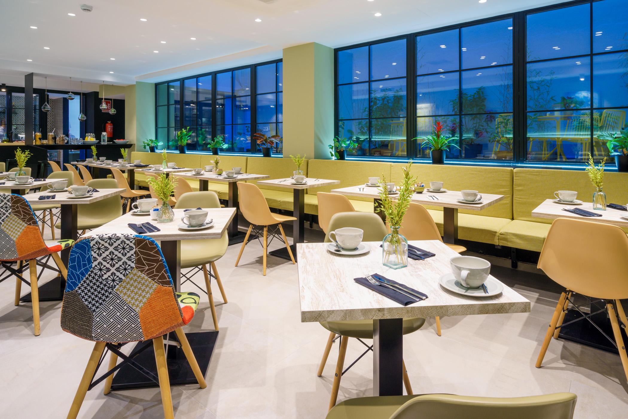 Hotel Du Temps Мадрид Екстериор снимка